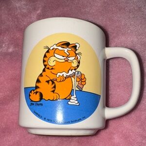 Vintage 70s Garfield Ceramic Mug